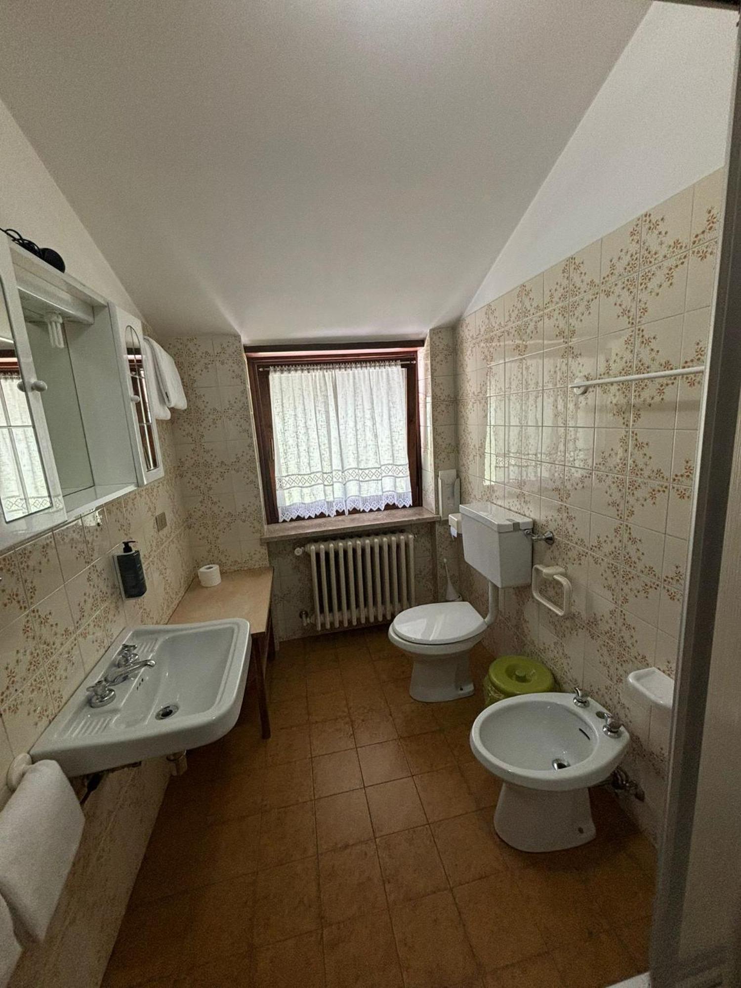 Hotel Miravalle Imer Bagian luar foto