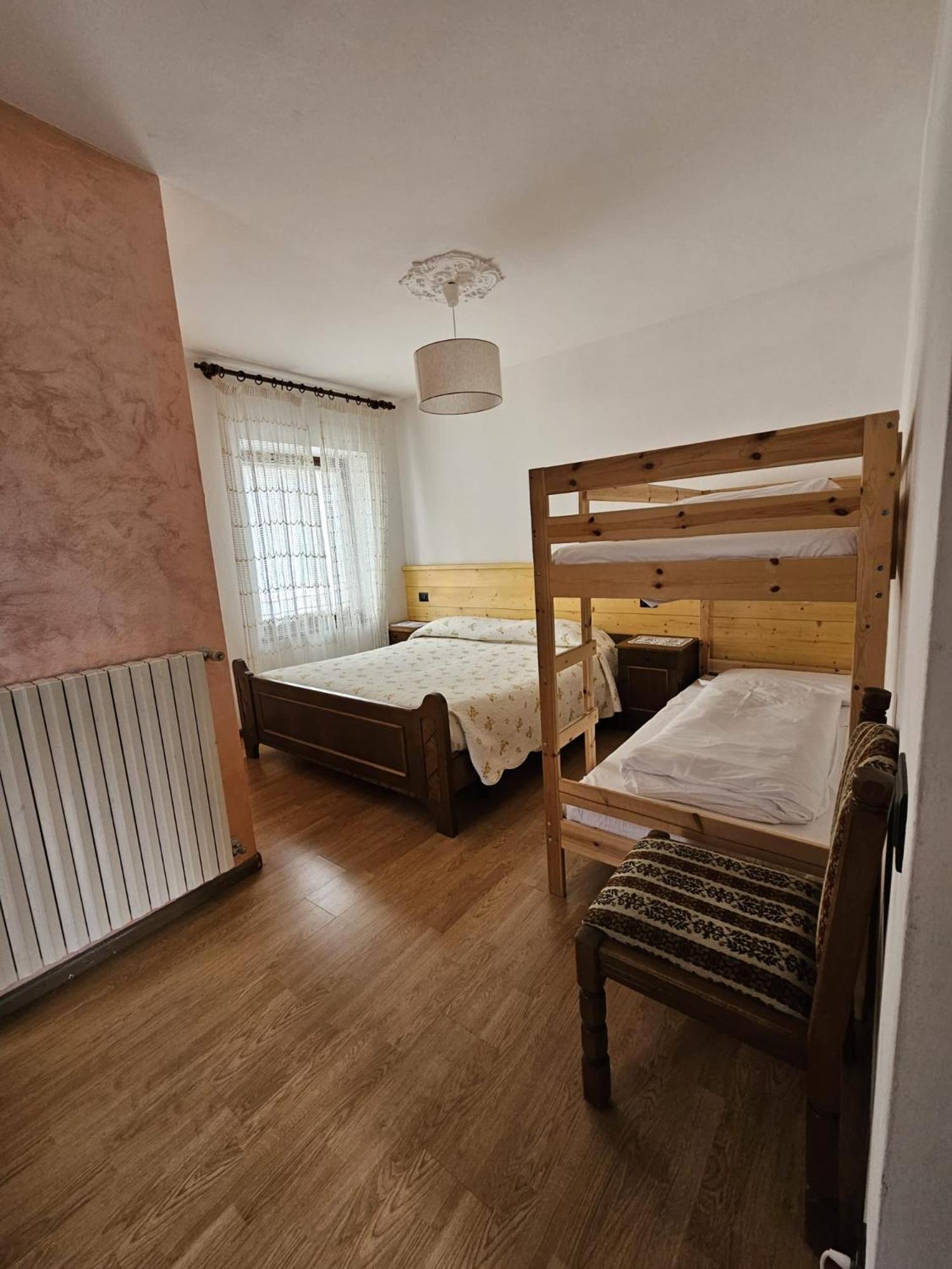 Hotel Miravalle Imer Bagian luar foto