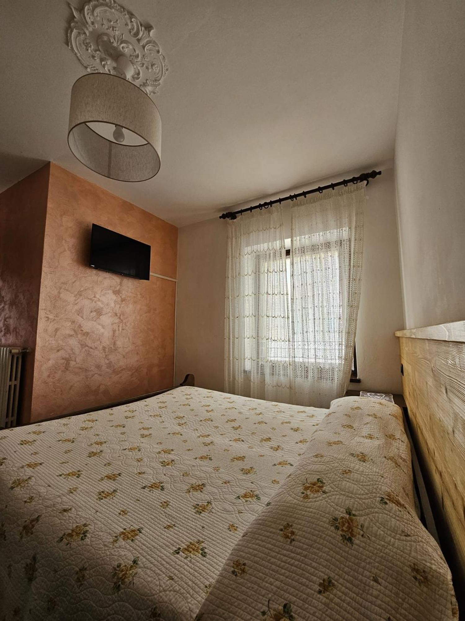Hotel Miravalle Imer Bagian luar foto