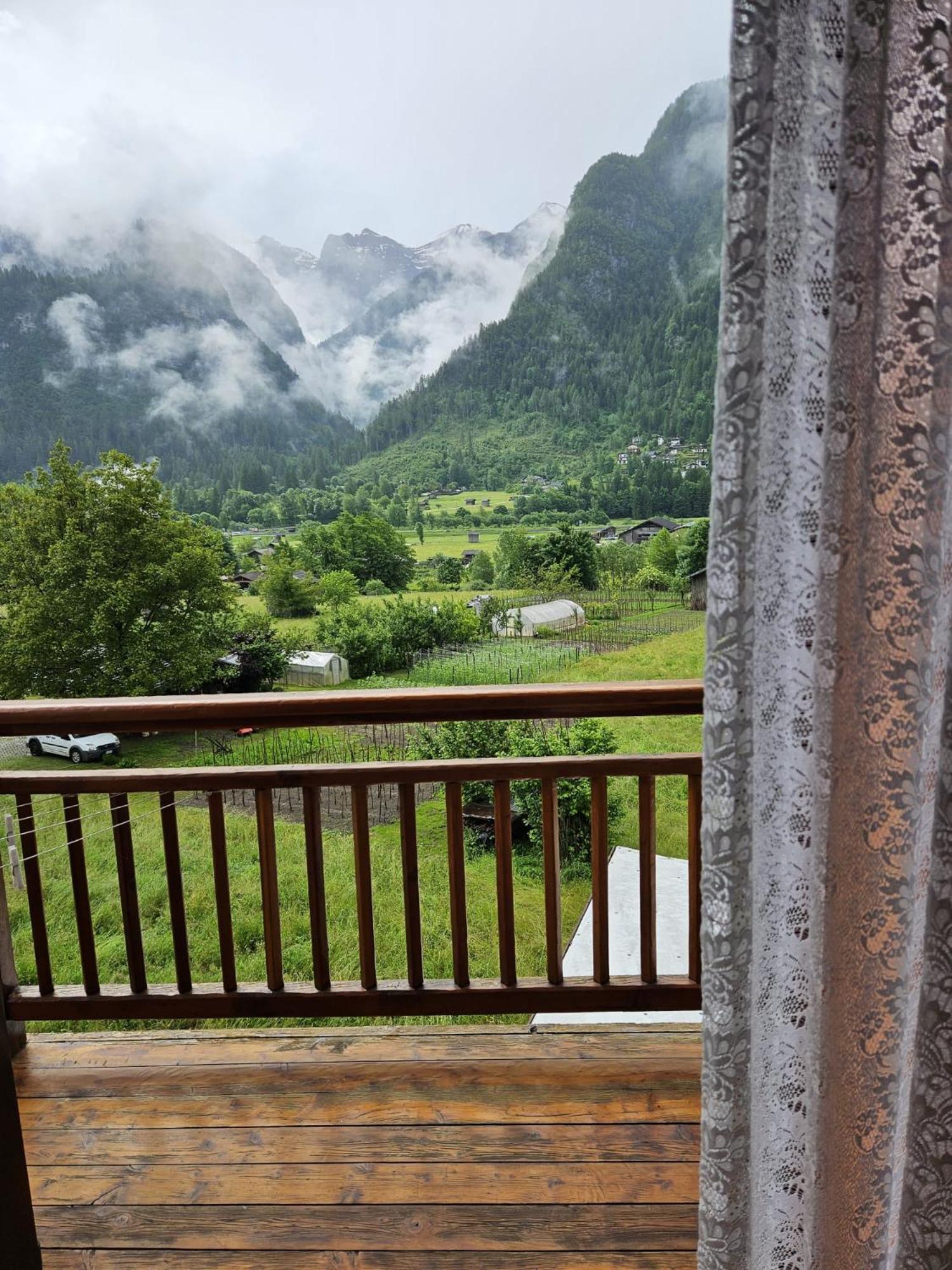 Hotel Miravalle Imer Bagian luar foto